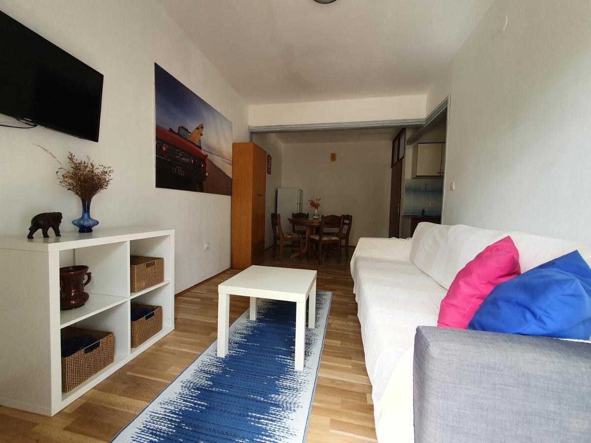 Aenona Sunny Apartment Vrsi Exterior photo