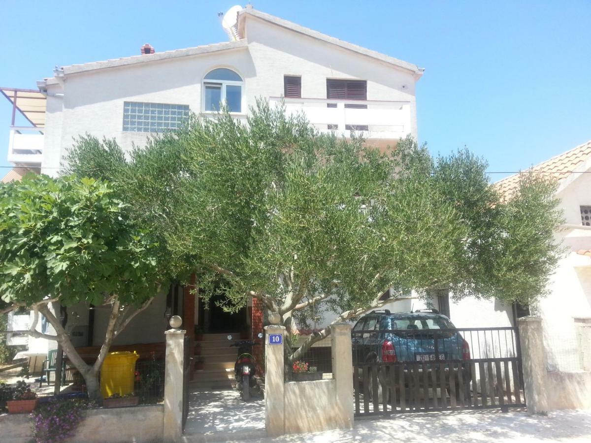 Aenona Sunny Apartment Vrsi Exterior photo